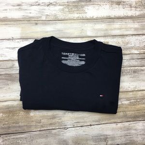 ❤️Tommy Hilfiger black sleeve shirt